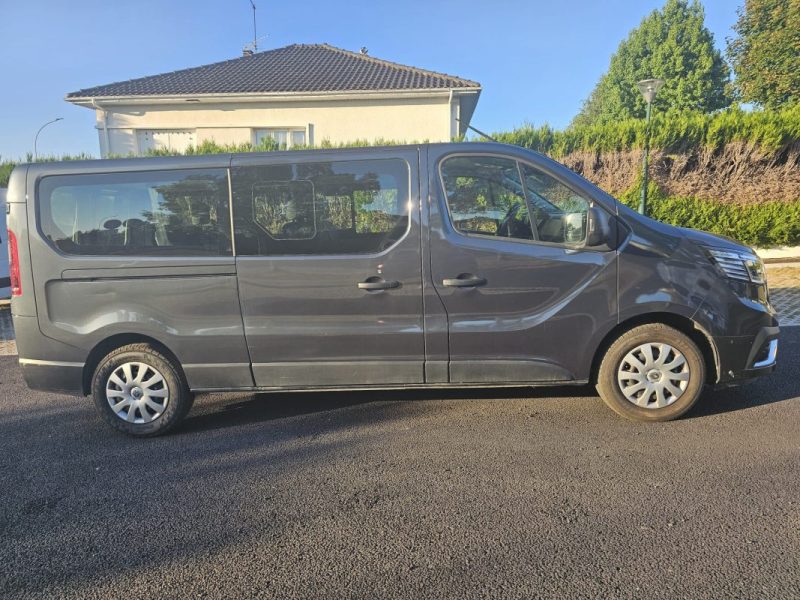 RENAULT TRAFIC 2021