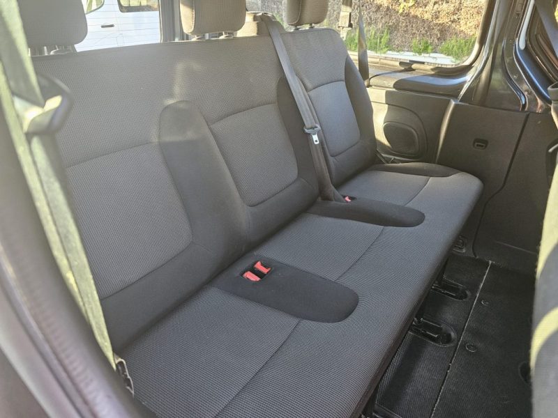 RENAULT TRAFIC 2021