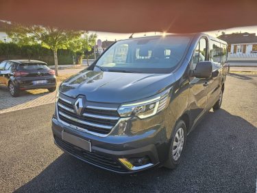 RENAULT TRAFIC 2021