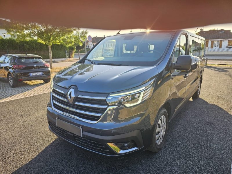 RENAULT TRAFIC 2021
