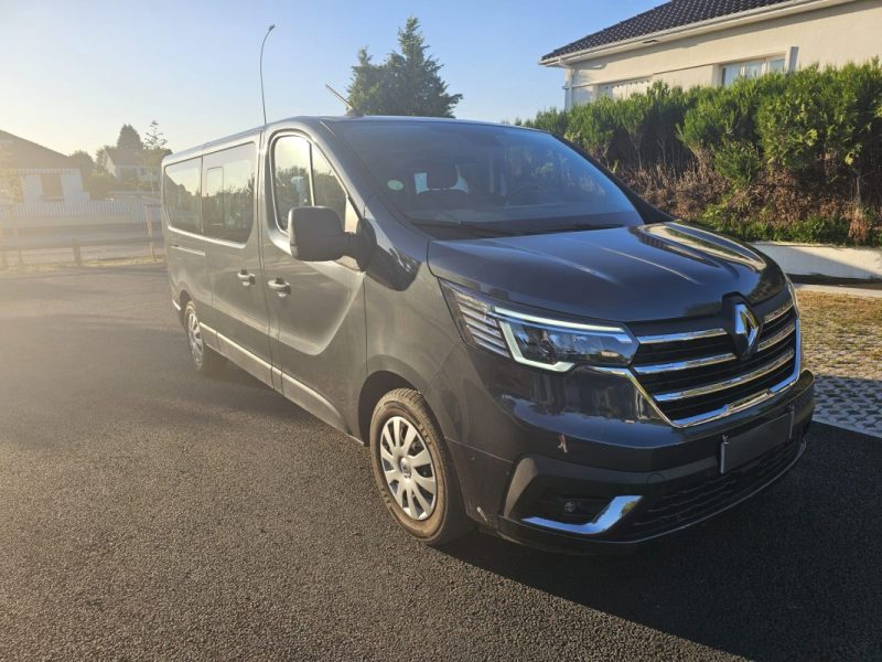 RENAULT TRAFIC 2021