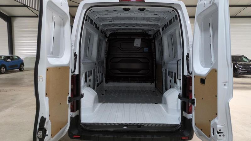 Renault Master fourgon nouveau Trac 3t5 l3h2 blue dci 170 extra + pack visibilite