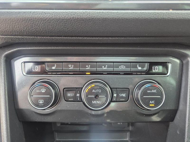 VOLKSWAGEN TIGUAN 2016