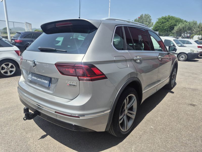 VOLKSWAGEN TIGUAN 2016