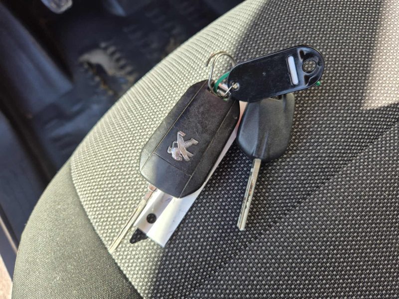 PEUGEOT PARTNER 2020