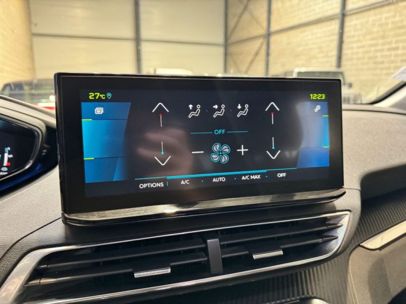 PEUGEOT 3008 HYBRID 225ch Allure Pack e-EAT8 