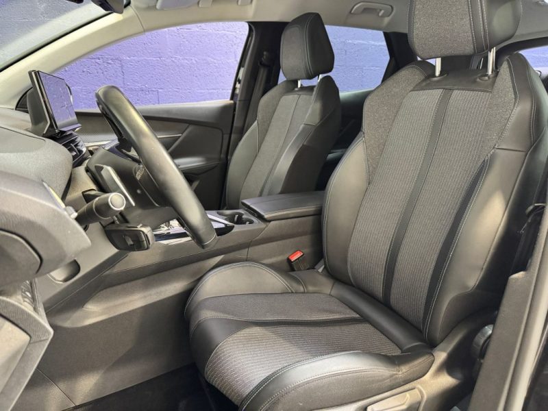 PEUGEOT 3008 HYBRID 225ch Allure Pack e-EAT8 