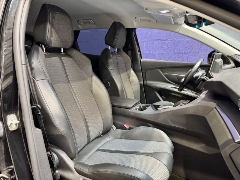 PEUGEOT 3008 HYBRID 225ch Allure Pack e-EAT8 