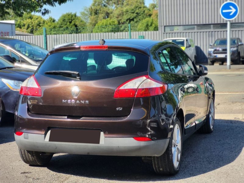 RENAULT MEGANE III dci  2011