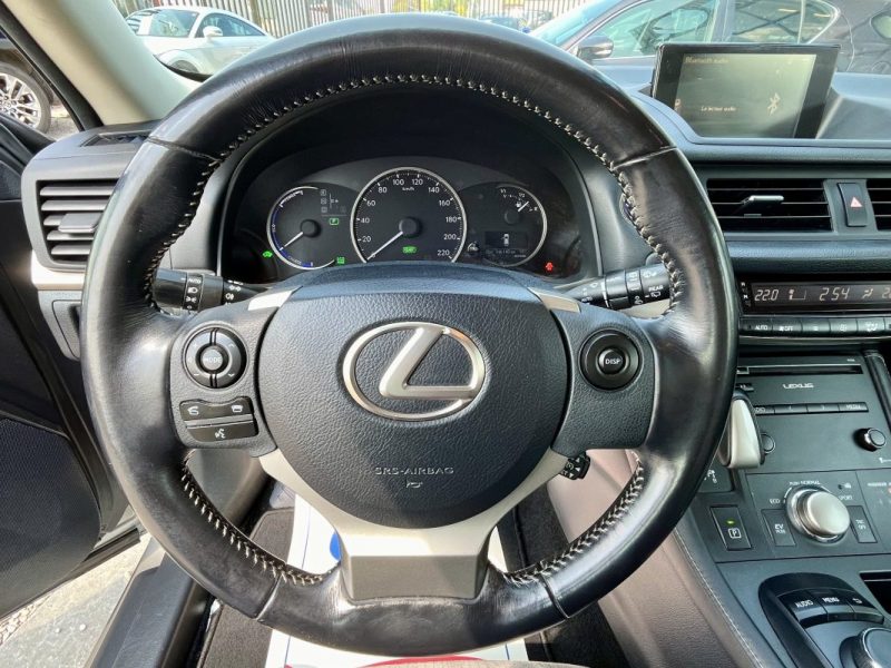 LEXUS CT200H 136cv Design pack Confort Phase 2 10/2015