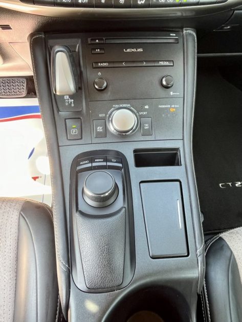 LEXUS CT200H 136cv Design pack Confort Phase 2 10/2015