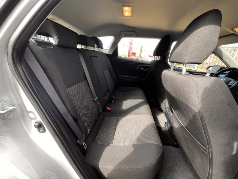 TOYOTA AURIS 136H Dynamic pack confort 08/2013