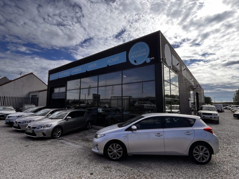 TOYOTA AURIS 136H Dynamic pack confort 08/2013