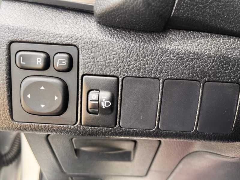 TOYOTA AURIS 136H Dynamic pack confort 08/2013