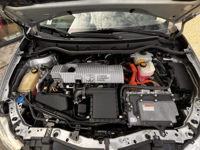 TOYOTA AURIS 136H Dynamic pack confort 08/2013