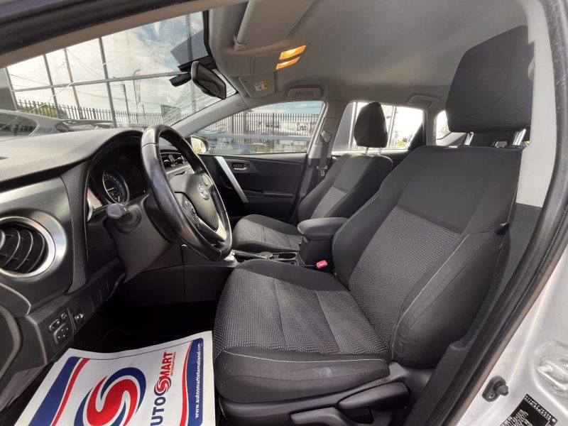 TOYOTA AURIS 136H Dynamic pack confort 08/2013