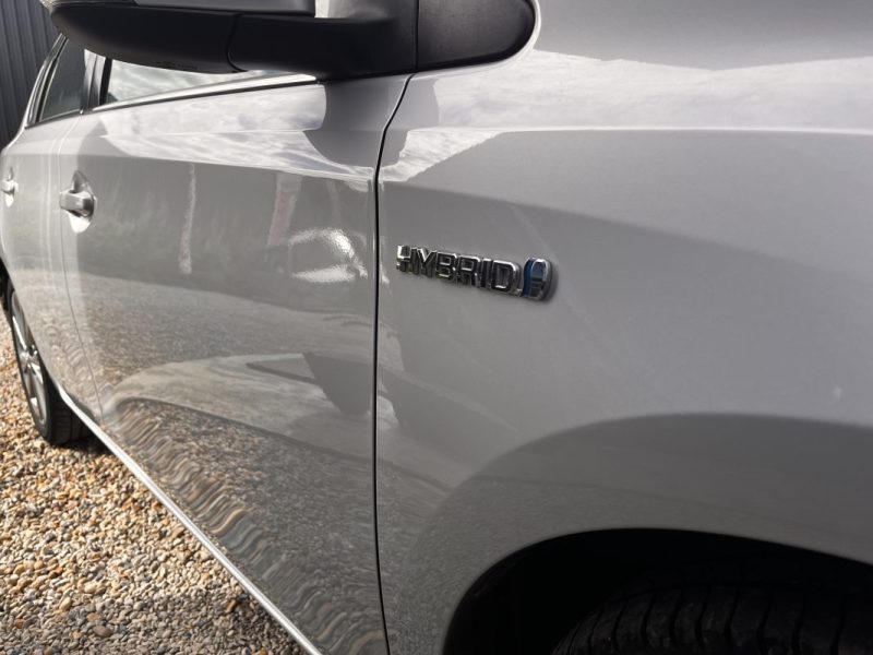 TOYOTA AURIS 136H Dynamic pack confort 08/2013