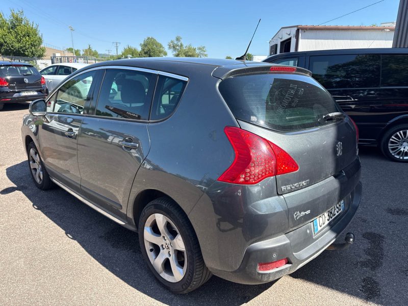 PEUGEOT 3008 2012
