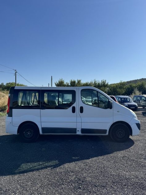 RENAULT TRAFIC 2.0 DCI 9 PLACES PASSENGER L1H1 AUTHENTIQUE 