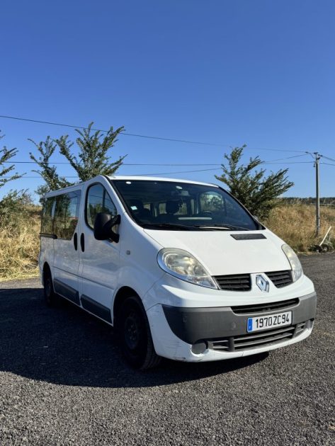 RENAULT TRAFIC 2.0 DCI 9 PLACES PASSENGER L1H1 AUTHENTIQUE 