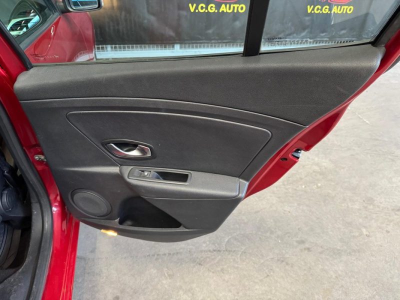 RENAULT MEGANE 1.5 dCi 110 Dynamique 