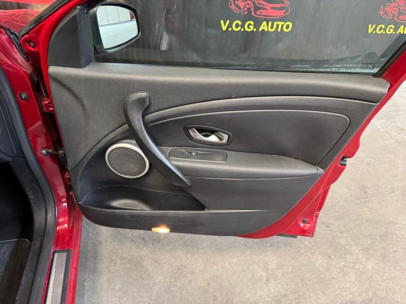 RENAULT MEGANE 1.5 dCi 110 Dynamique 