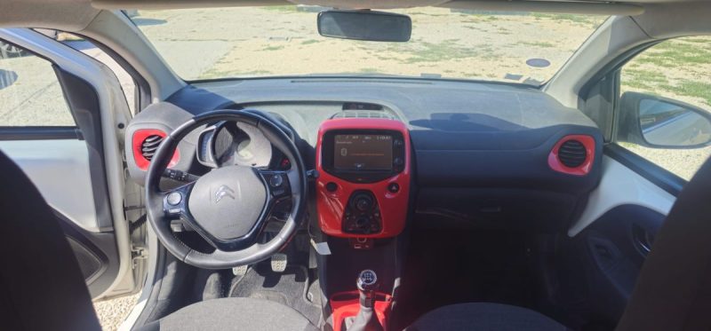 Citroen C1 1.2 VTi Shine 82CV cabriolet.