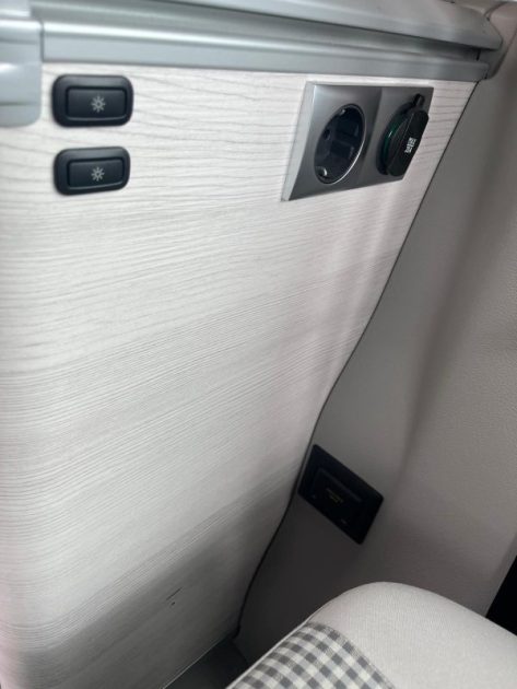 VOLKSWAGEN CALIFORNIA 2019