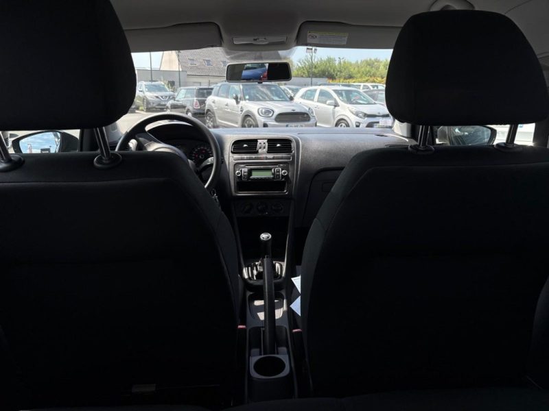 VOLKSWAGEN POLO 2010