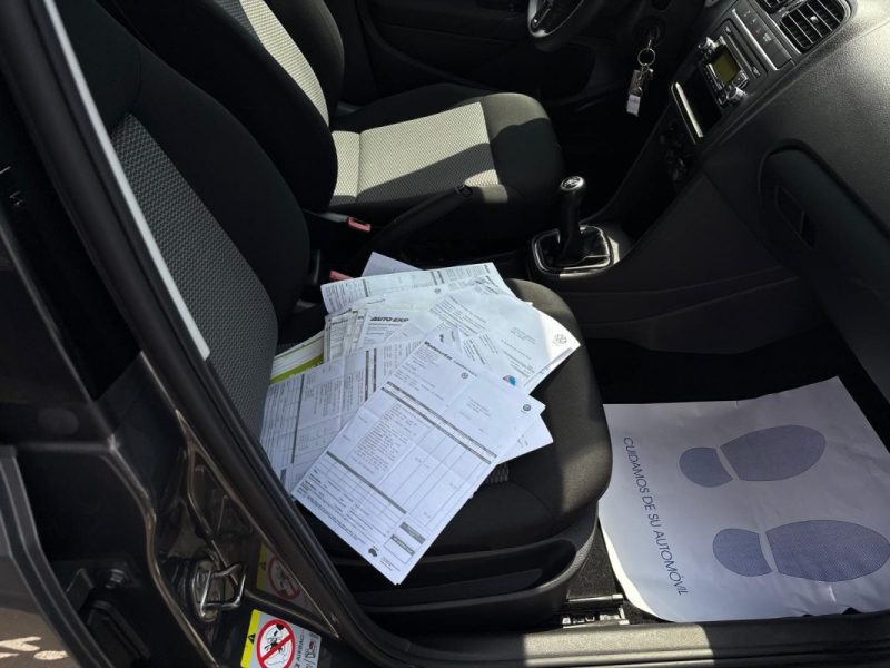 VOLKSWAGEN POLO 2010