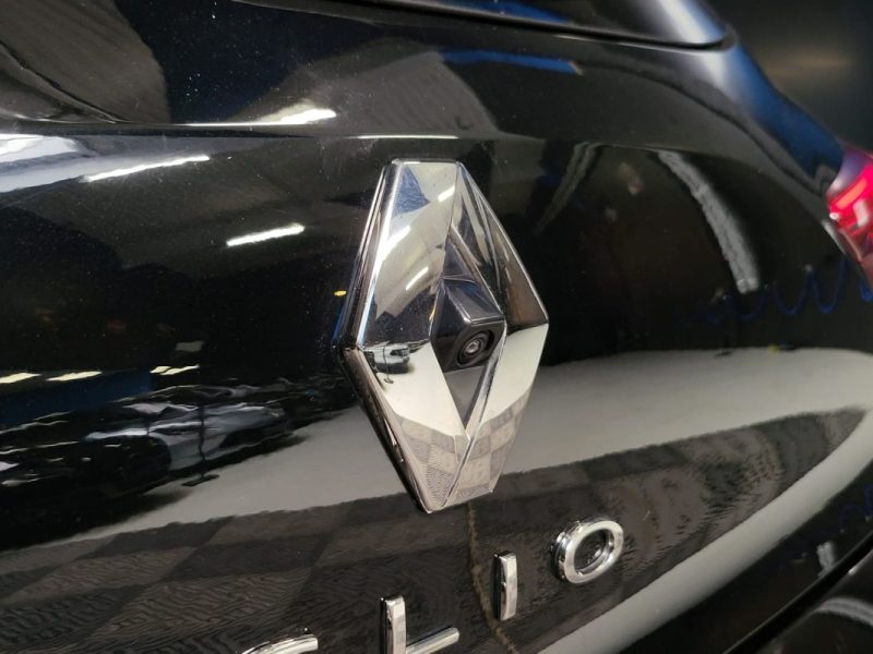 RENAULT CLIO V 1.0 TCe 100ch RS LINE / SUIVI RENAULT + CAMERA DE RECUL + GRAND ECRAN + LUMIERES D'AM