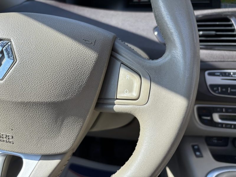 RENAULT GRAND SCENIC 2011