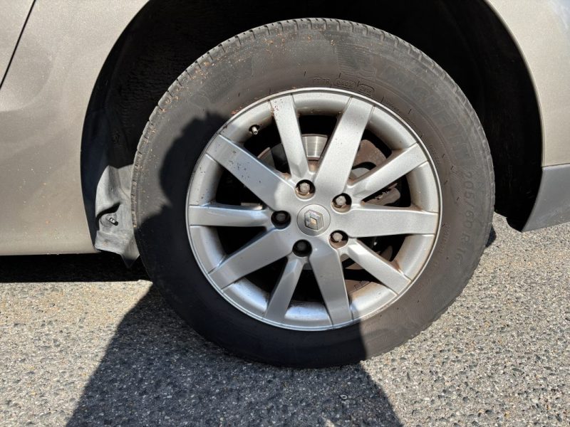 RENAULT GRAND SCENIC 2011