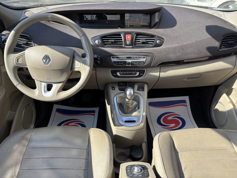 RENAULT GRAND SCENIC 2011