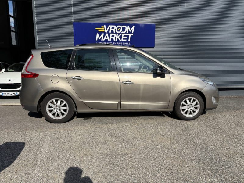 RENAULT GRAND SCENIC 2011