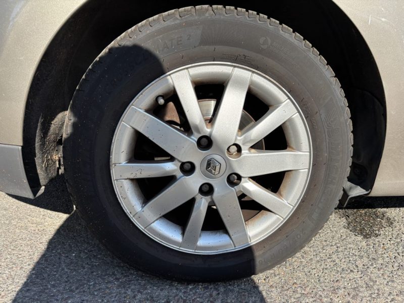 RENAULT GRAND SCENIC 2011