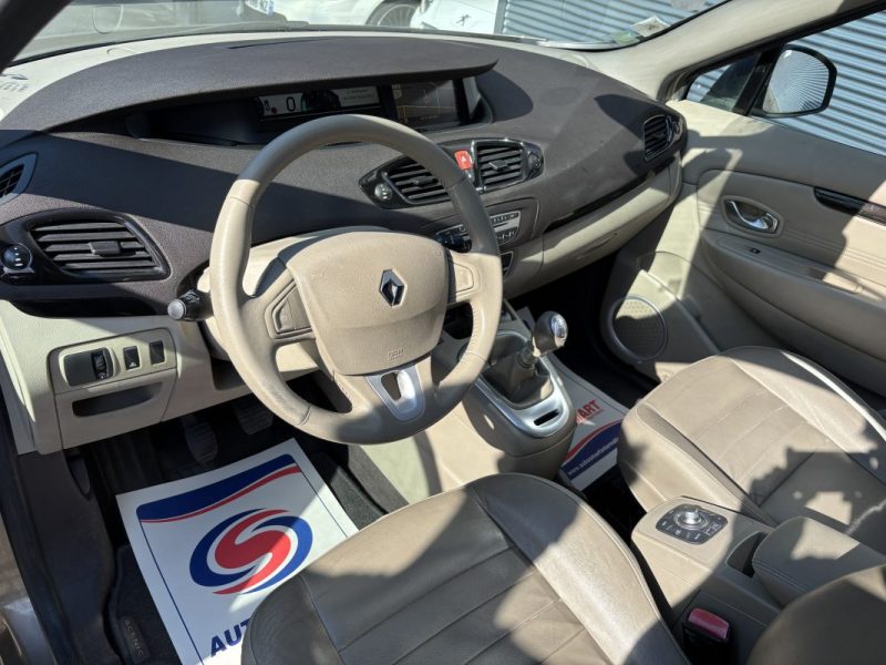 RENAULT GRAND SCENIC 2011