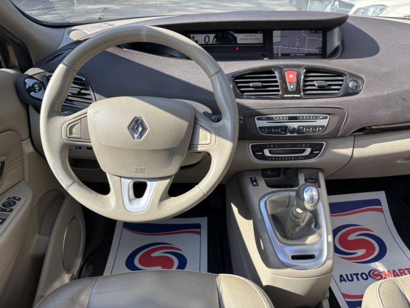 RENAULT GRAND SCENIC 2011