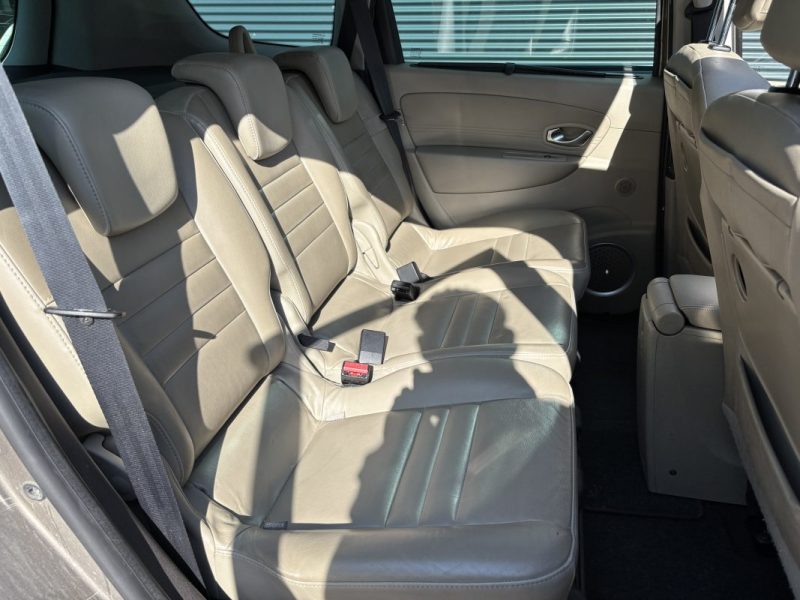 RENAULT GRAND SCENIC 2011