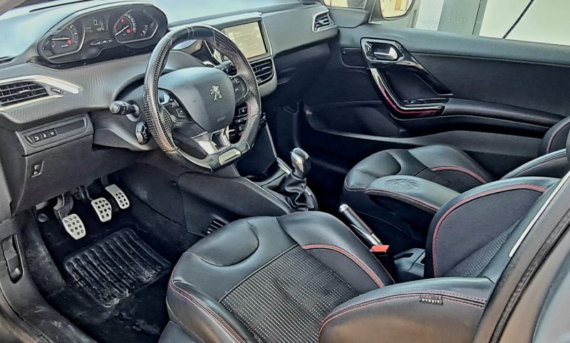 PEUGEOT 208 I 2016