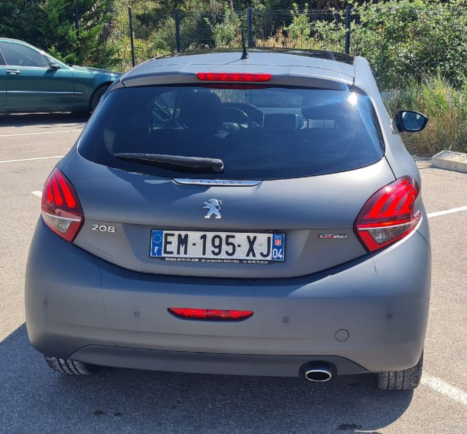 PEUGEOT 208 I 2016