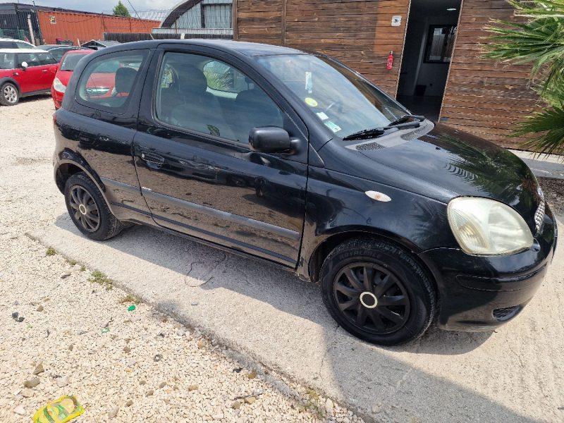 TOYOTA YARIS 2004