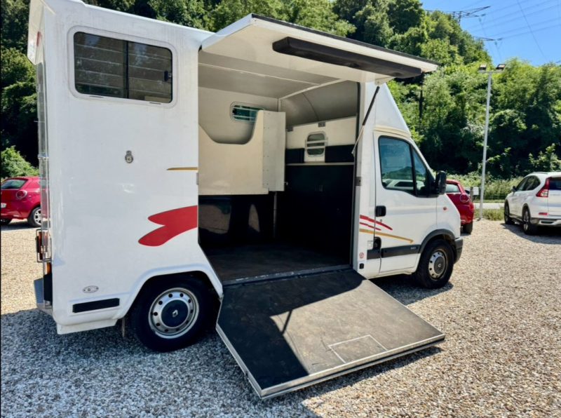 RENAULT MASTER CAMION CHEVAUX L2H1 2.5D 79000KM