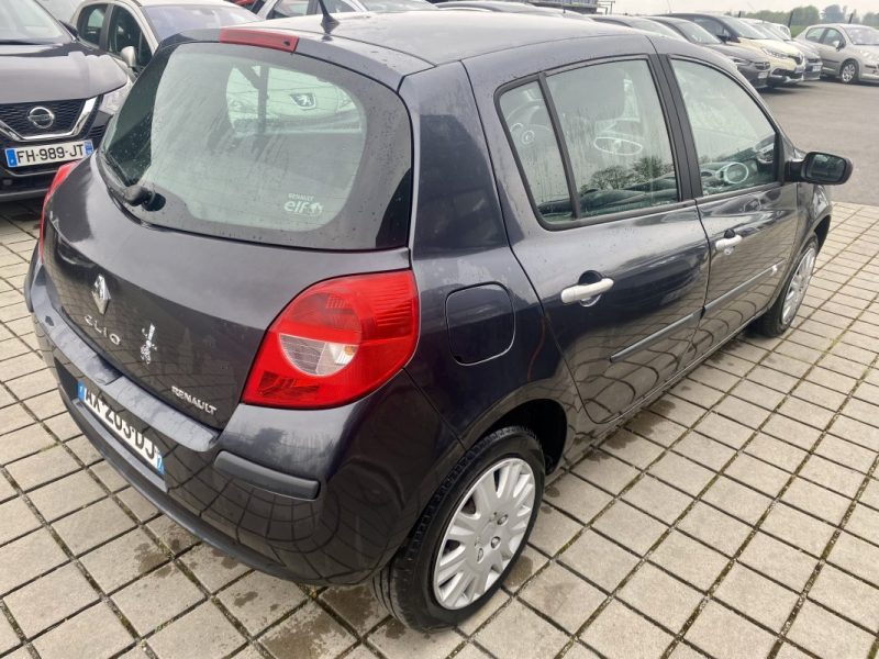 RENAULT CLIO 2006 1.5 85 ch Dynamique