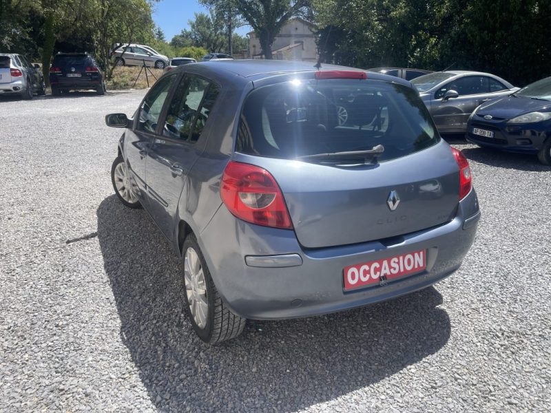RENAULT CLIO 2005