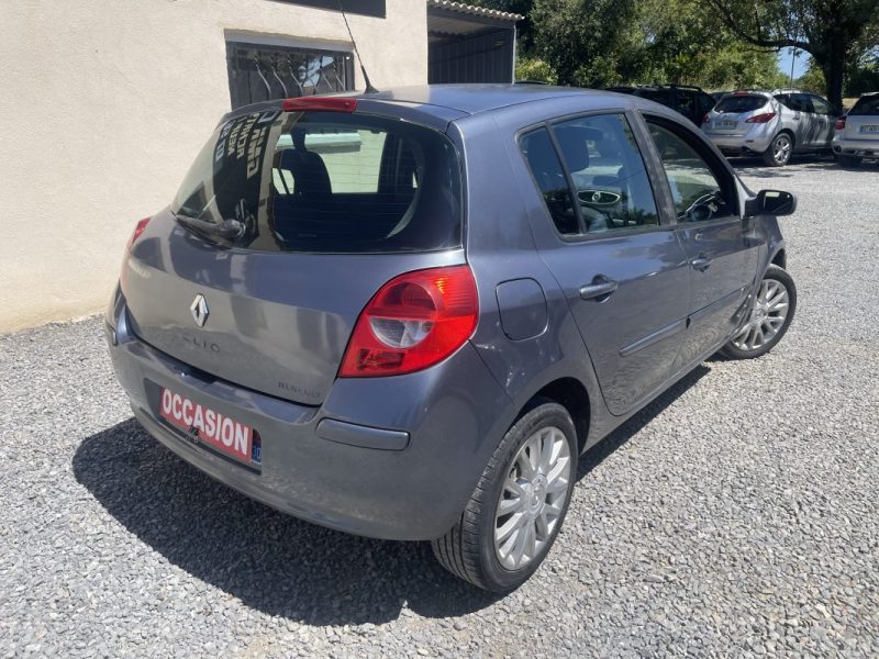 RENAULT CLIO 2005