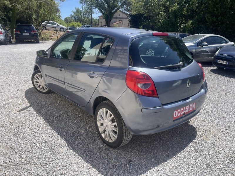 RENAULT CLIO 2005