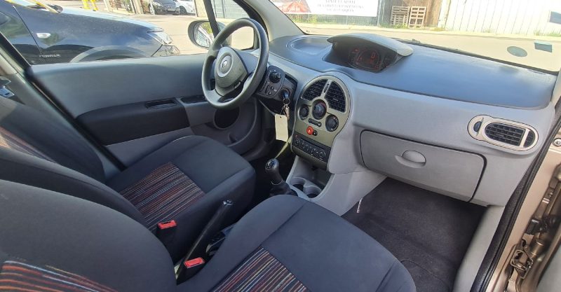 RENAULT MODUS 2009