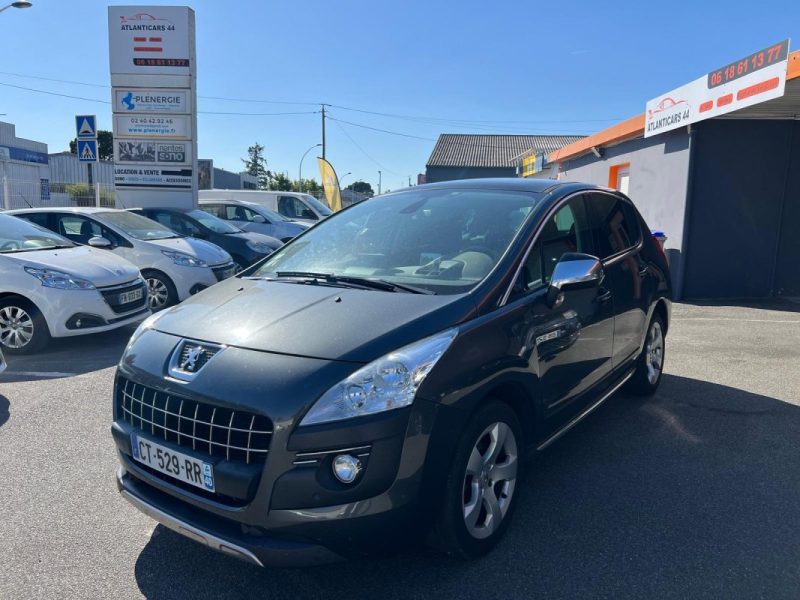 PEUGEOT 3008 2013