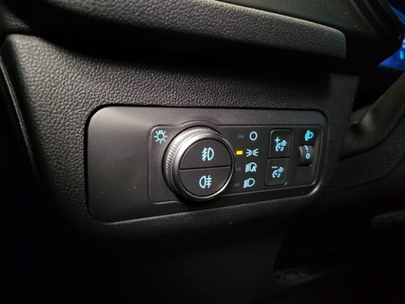 FORD KUGA 2.5 Duratec 190ch KUGA 2.5 Duratec 190ch ST-LINE 1ER MAIN